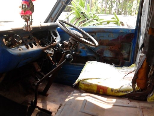 ขาย 4 ล้อ isuzu  เครื่อง 65 แรงม้ามีใบคุมเครื่อง พร้อมทะเบียน ราคา60000