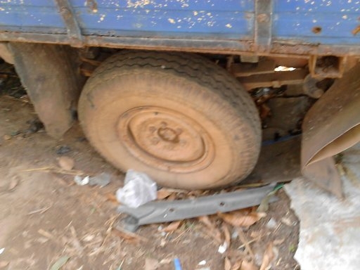 ขาย 4 ล้อ isuzu  เครื่อง 65 แรงม้ามีใบคุมเครื่อง พร้อมทะเบียน ราคา60000