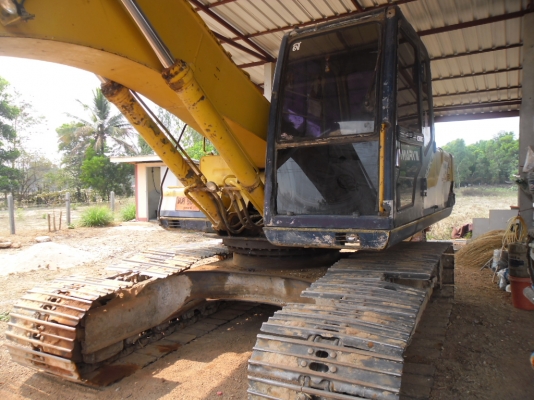 ขายรถแบคโฮ SK 200 MARK3 เอกสารทะเบียนติดแนนซ์ 35 งวดๆละ 13,900 เปี่ยนสัญญาผ่อนต่อได้เครื่องดีไฟฟ้าเต็มแอร์เย็นเอวแน่นซีเรียล์ 14xxx กลองเดี่ยวทำงานไม่มีโลด