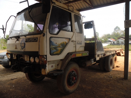 ขายรถหางปาเพลาเดียวไม่มีทะเบียนบรรทุกแบคโฮ 200 เครื่อง E H 700 เครื่องดีคัสซีสวยช่วงล่างนิสสัน