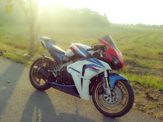 ขายเอาใจคอสปอตไบค์ cbr400hrc ทะเบียนแท้ครับพร้อมโอน