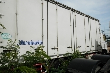 6ล้อช่วงยาว ตู้แห้งประตู10บานยาว7.40ม  HINO MEGA FGปี50