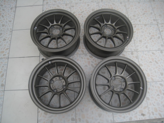 ขายล้อแม็กมือสอง cosmis f1 15"x7" et35 4รู100 สีน้ำตาลไหม้ สีเดิม สนใจติดต่อเล็กคลองสามครับ (081-3747940)