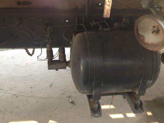 ***ขายแล้วครับขอบคุณ Truck2hand ขาย6ล้อช่วงยาว ISUZU FTR11l รถห้างคัสซีใหญ่ สภาพเดิมๆ ไม่เคยทำสี เครื่องเดิมเกียร์เดิม 6BD1 165 เครื่องอ่อนนิดๆ ช่วงล่างเดิมๆคัสซีใหญ่ สวยตลอดเส้น ไม่ปะไม่ดาม กระบะคาร์โก้6.0ม.สภาพดี พื้นดีข้างดีไม่ผุ ยาง900ขอบ20สวย6เส้น หั