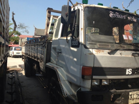 ***ขายแล้วครับขอบคุณ Truck2hand ขาย6ล้อช่วงยาว ISUZU FTR11l รถห้างคัสซีใหญ่ สภาพเดิมๆ ไม่เคยทำสี เครื่องเดิมเกียร์เดิม 6BD1 165 เครื่องอ่อนนิดๆ ช่วงล่างเดิมๆคัสซีใหญ่ สวยตลอดเส้น ไม่ปะไม่ดาม กระบะคาร์โก้6.0ม.สภาพดี พื้นดีข้างดีไม่ผุ ยาง900ขอบ20สวย6เส้น หั