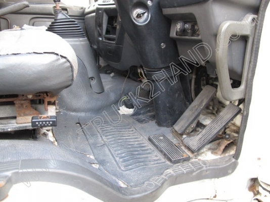 รถบรรทุก 10 ล้อ  ยี่ห้อ ISUZU รุ่น GXZ  EURO2  270 แรงม้า   พร้อมหางพื้นเรียบ