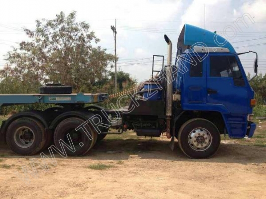 รถบรรทุก 10 ล้อ ยี่ห้อ ISUZU 240 แรงม้า พร้อมหางพื้นเรียบ