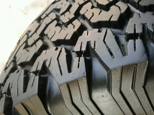 ขายยาง BF ALL 31 R15 พร้อมล้อ