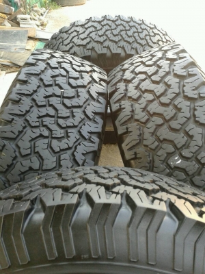 ขายยาง BF ALL 31 R15 พร้อมล้อ