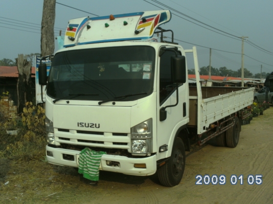 อยากขาย  NPR150 ห้างแท้ ปี   51 ยาว 5 เมตร เจ้าของมือเดียวป้ายแดง ราคาึ  790000บาท   มือไวใจถึงจองเลยครับ  086 8681627