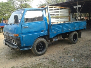 ขายรถบรรทุก Toyota หนุ่มทางหลวง เครื่อง Toyota 11B - 100 แรง  ฝาเหลี่ยม ปั๊มโรตารี่รุ่นใหม่ กระบะข้างเปิดได้ ทะเบียนพร้อม