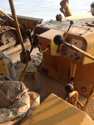 รถแทรคเตอร์ Cater Pillar  D5B