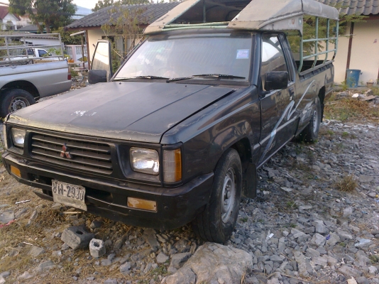 MITSU   L200 เครื่อง2500 ปี37