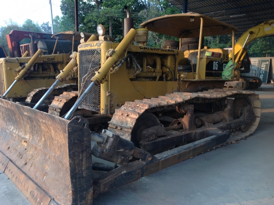 รถแทรคเตอร์ Cater Pillar  D5D