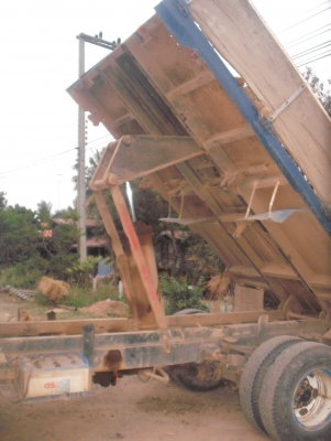 ขายรถหกล้อดั๊มหัวยาว พร้อมใช้งาน เครื่อง EH700