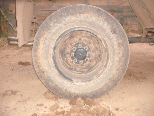 ขายรถหกล้อดั๊มหัวยาว พร้อมใช้งาน เครื่อง EH700