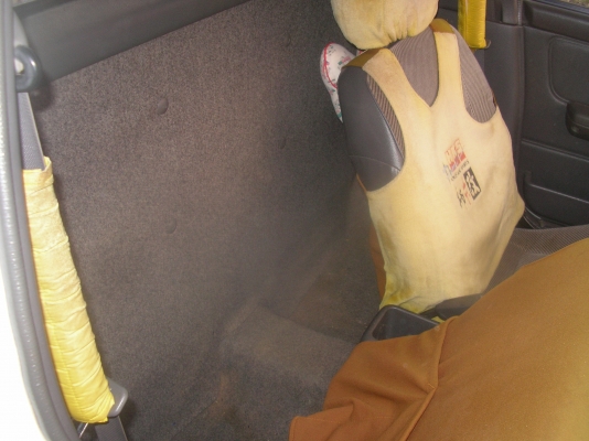 ขายนิสสัน NV ปี38 พวงมาลัยเพาเวอร์ แอร์เย็น ล้อแมก