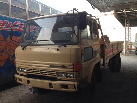 ขายรถกระบะบรรทุก 6 ล้อ HINO FD รถประกอบ ยาว 6 เมตรสนใจติดต่อ 080-4477814 พีรพงษ์