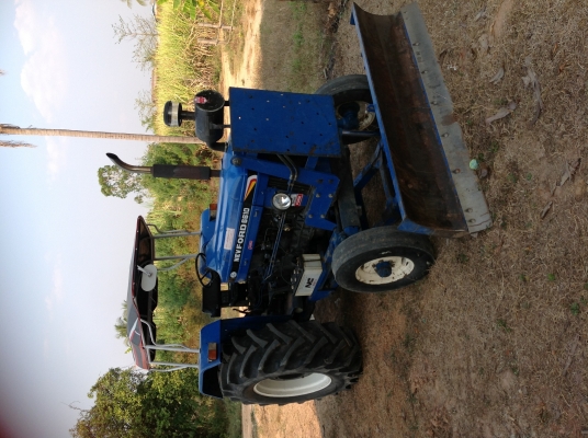 ขายรถไถ Ford 6610 สภาพเยี่ยม ใช้งานน้อย ซื้อมาแค่ 1 ปี มีเล่มทะเบียนพร้อมโอน