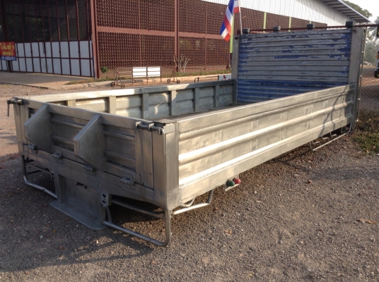 กระบะNPR ซัซซีกว้าง 0.75 เมตร ยาว 4.4 เมตร กว้าง 2.2 เมตร 88,000 กระบะNPR ซัซซีกว้าง 0.75 เมตร ยาว 4.4 เมตร กว้าง 2.2 เมตร 88,000