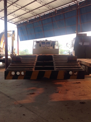 รถบรรทุกหางปลา 2เพลา. อีซูซุ รอคกี้