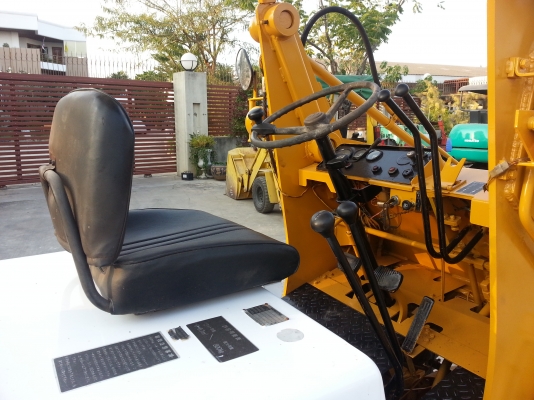 ขาย รถตัก KOMATSU รุ่น SD15 ( ดีเซล) มือสองญี่ปุ่น