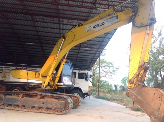 รถแบคโฮ. SK200///