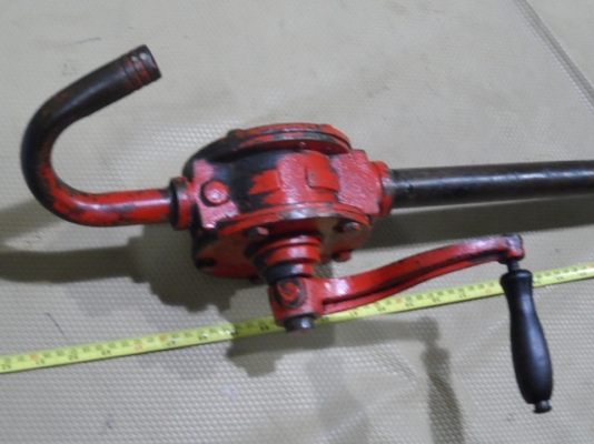 ปั้มน้ำมัน มือหมุน ครบชุด พร้อมใช้ครับ