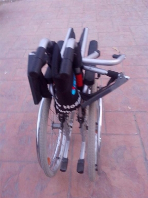 ขาย วิลเเชร์พร้อมที่ช่วยเดิน 4ขา 3500 บาท ครับมือสอง พับได้ วิลเเชร์รับนำ้หนัก 140kg