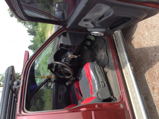 Nissan Big M Cab 4WD. ปี40 เครื่อง BD25 เทอร์โบ ฝาแดง พวงมาลัยเพาเวอร์ กระจกไฟฟ้า สภาพเดิมๆ ออฟชั่นครบ 200,000