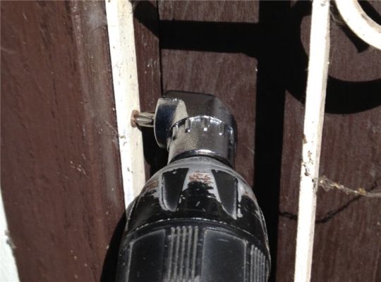 ตัวแปลง ไขควงหัวงอ 75องศา สำหรับงานไขน็อตในที่แคบ เช่น ยึดโครงเหล็กดัด