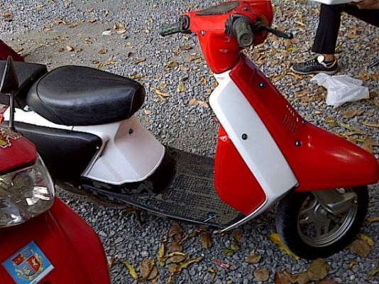 ขายรถป๊อปคลาสสิค Yamaha Salient 50cc.และPeugeot Sum-Up 125