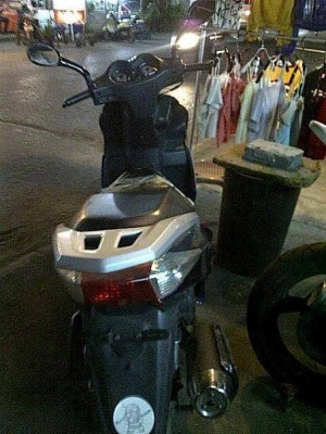 ขายรถป๊อปคลาสสิค Yamaha Salient 50cc.และPeugeot Sum-Up 125