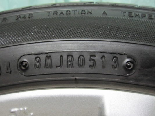 ขายล้อแม็ก MAZDA 2 พร้อมยางขอบ 15 สภาพใหม่มากๆ