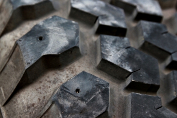 ขายยางมัด 33 12.5 R15 พร้อมแม็ก Inter