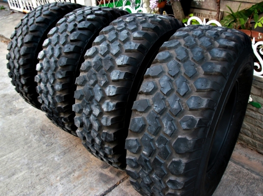 ขายยางมัด 33 12.5 R15 พร้อมแม็ก Inter