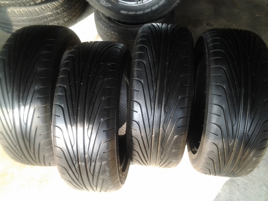 ยาง  215/50/17  ปี 11  นุ่มๆ ดอกหนาๆ