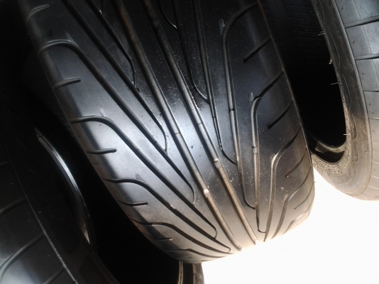 ยาง  215/50/17  ปี 11  นุ่มๆ ดอกหนาๆ
