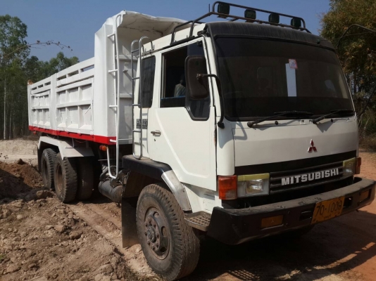 ขายด่วนไอ้หลงเบรคใหญ่เพลาบุ๋มสิบปีดสองเพลาดั้ม FN527MTD195แรง ซีเรี่ยน3400  พร้อมใช้จัดแนนท์ได้โทร 0801515451