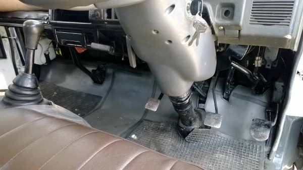 4ล้อใหญ่ TOYOTA BU61RNDเครื่อง 11D เกียร์สั้น รถเดิมๆสวยมากคัสซีสวย เครื่องแน่นๆ....