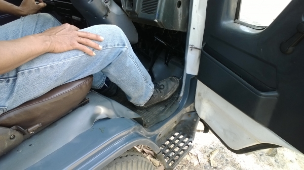 4ล้อใหญ่ TOYOTA BU61RNDเครื่อง 11D เกียร์สั้น รถเดิมๆสวยมากคัสซีสวย เครื่องแน่นๆ....