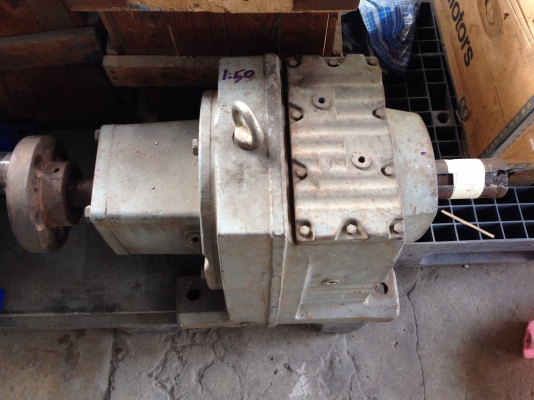 ขายหัวเกียร์ทดรอบ SEW ขนาดใหญ่ อัตราทด 1:50 สภาพดี หมุนนิ่ม พร้อมใช้งาน