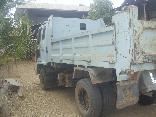 ขาย 6 ล้อดั้ม 175 แรงม้า สภาพดี ลดอีกแล้วจบได้จบเลย 690,000 ขาย 6 ล้อดั้ม 175 แรงม้า สภาพดี ลดอีกแล้วจบได้จบเลย 690,000