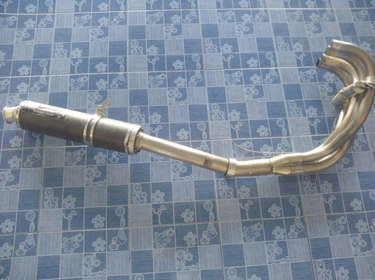 ขายท่อ yoshimora Cyclone Exhaust Systemไทเทเนียม  ใส่  sf400 ปี 93-98 . 0954933733 บริการจัดส่งทั่วประเทศครับ......