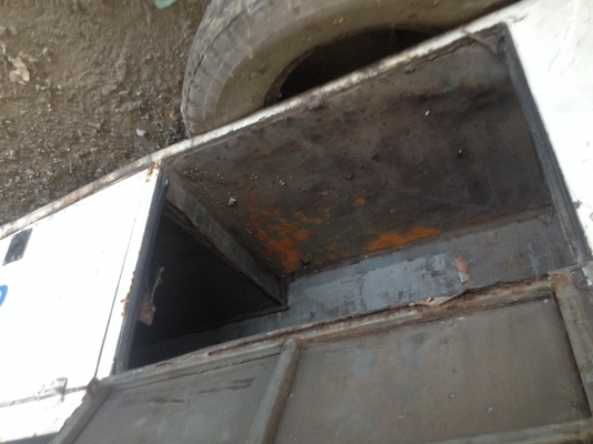 ตู้แห้ง 6 บานสภาพ ดี ยาว 7.20 ยกลงจาก ISUZU Deca FTR ตู้แห้ง 6 บานสภาพ ดี ยาว 7.20 ยกลงจาก ISUZU Deca FTR