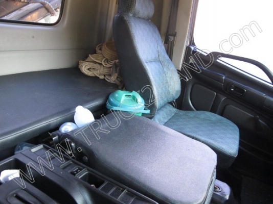 รถบรรทุก 6 ล้อติดเครน ยี่ห้อ HINO รุ่น FG8JRLA