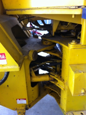 ขายรถตักล้อยาง KOMATSU WA100-1