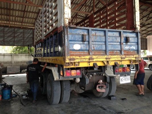 รถดั๊มพ่วงแม่ลูก อีซูซุ 195 แรง