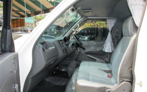 NISSAN - URVAN - 3.0 MTปี2002