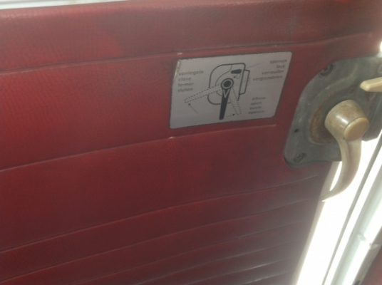 ขายครับ ตู้แตงโมปี 72 ไฟเลี้ยวล่าง เดิมๆ ทั้งคัน มีทะเบียน เครื่องเดิม1600 มีแอร์ ราคาคุยกันได้ครับต้องการใช้เงิน ขายครับ ตู้แตงโมปี 72 ไฟเลี้ยวล่าง เดิมๆ ทั้งคัน มีทะเบียน เครื่องเดิม1600 มีแอร์ ราคาคุยกันได้ครับต้องการใช้เงิน